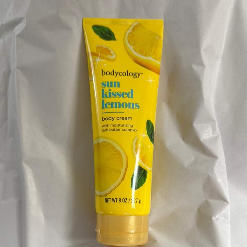 Sun Kissed Lemons Body Cream - Yellow